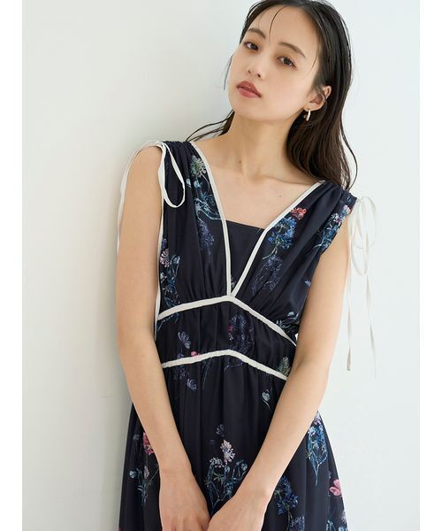 00サイズあり】フラワードロストディティールワンピース