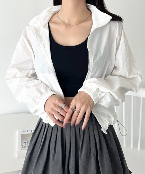 wears(ウェアーズ)の「レースラインナイロントラックブルゾン(ジャージ・レディース・ブラック/ネイビー/ホワイト・FREE)」の4枚目の写真