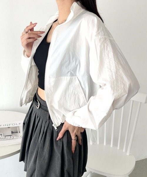 wears(ウェアーズ)の「レースラインナイロントラックブルゾン(ジャージ・レディース・ブラック/ネイビー/ホワイト・FREE)」の5枚目の写真