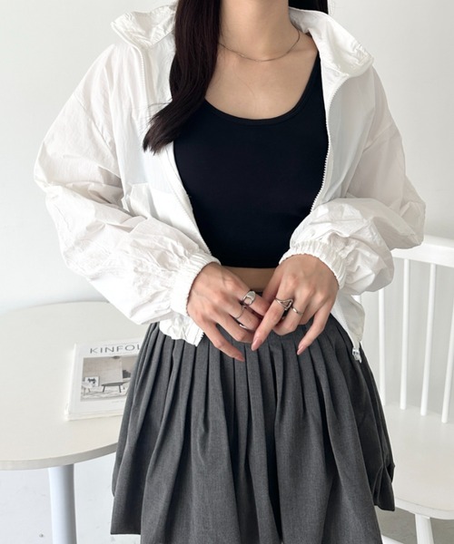 wears(ウェアーズ)の「レースラインナイロントラックブルゾン(ジャージ・レディース・ブラック/ネイビー/ホワイト・FREE)」の6枚目の写真
