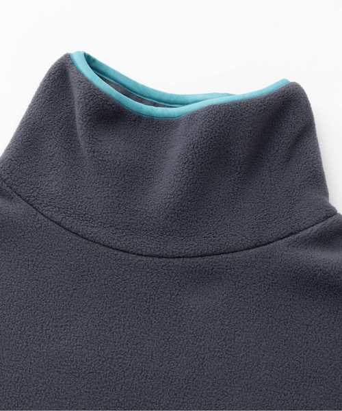 SEA(シー)の「Seavalley リサイクル フリース ハイネックプルオーバー(その他トップス・レディース・グリーン/チャコールグレー・ONE SIZE)」の4枚目の写真
