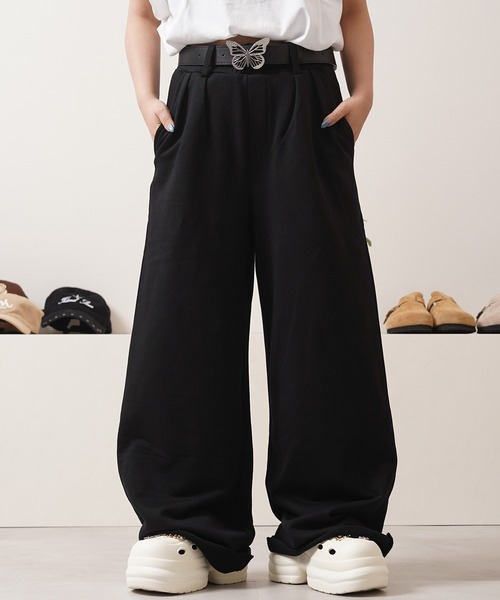 Laufer（ロイファー）の「【Laufer】ベルトループ付き カットオフ ワイドストレート スウェットパンツ / Cut-off wide straight sweatpants（スウェットパンツ・メンズ・ブラック/グレー・S/M/L）」の2枚目の写真