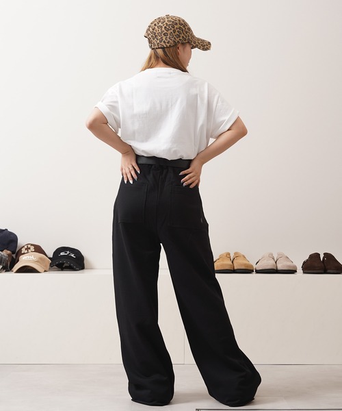 Laufer（ロイファー）の「【Laufer】ベルトループ付き カットオフ ワイドストレート スウェットパンツ / Cut-off wide straight sweatpants（スウェットパンツ・メンズ・ブラック/グレー・S/M/L）」の11枚目の写真