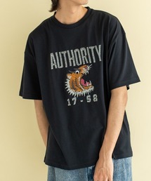 ムーブアイアニマル刺繍Tシャツ