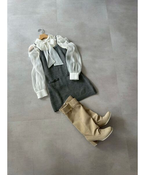 dazzlin（ダズリン）の「ベルトラウンドロングブーツ（ブーツ・レディース・アイボリー/ブラック/ブラウン・MEDIUM/LARGE）」の13枚目の写真