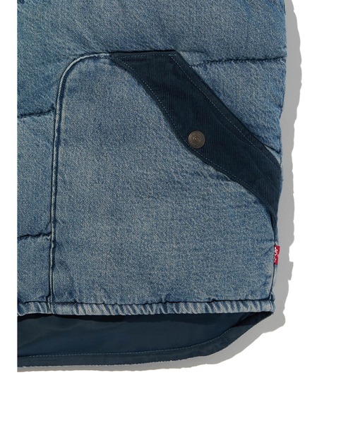 Levi's（リーバイス）の「Levi's/リーバイス ワイルド ウェスト ベスト（ダウンベスト・メンズ・インディゴブルー・XL/L/M/S）」の6枚目の写真