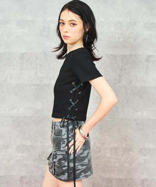 ANAP(アナップ)の「サイド レースアップ リボン リブ トップス Tシャツ(Tシャツ/カットソー・レディース・ホワイト/ブラック/グレー・FREE)」の8枚目の写真