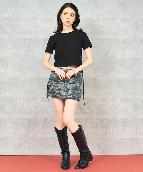 ANAP(アナップ)の「サイド レースアップ リボン リブ トップス Tシャツ(Tシャツ/カットソー・レディース・ホワイト/ブラック/グレー・FREE)」の11枚目の写真