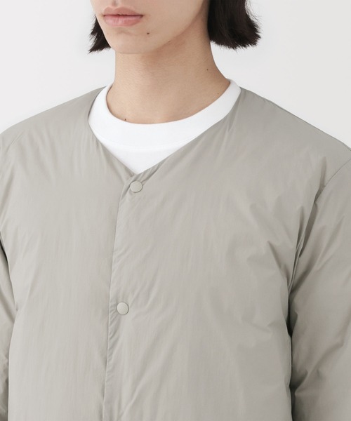 無印良品(ムジルシリョウヒン)の「紳士 軽量ダウンポケッタブルノーカラージャケット(その他アウター・メンズ・ライトグレー系/ダークグレー/ブラック・S/M/L/XL)」の19枚目の写真