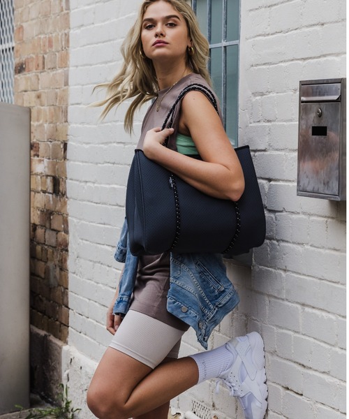 Willow Bay(ウィローベイ)の「【Willow Bay】ウィローベイ DAYDREAMER トートバッグ(トートバッグ・レディース・ブラック/ダークグレー/チャコールグレー/ブラック系その他/ライトグレー・FREE)」の15枚目の写真