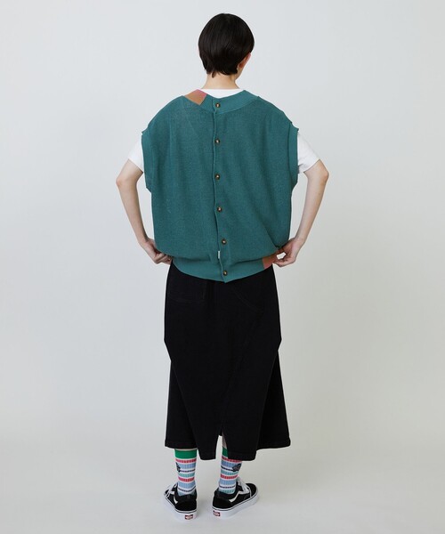 FRAPBOIS(フラボア)の「ニットベスト(ベスト・レディース・ブラック/グリーン・1/2)」の22枚目の写真