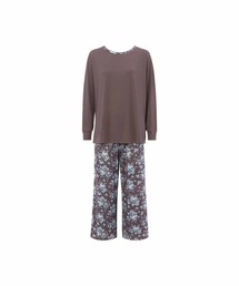 AMOSTYLE BY Triumph（アモスタイルバイトリンプ）の「リラックスジャージーパジャマ AMSTNW05 Top + BTM77-O JX（ルームウェア/パジャマ）」