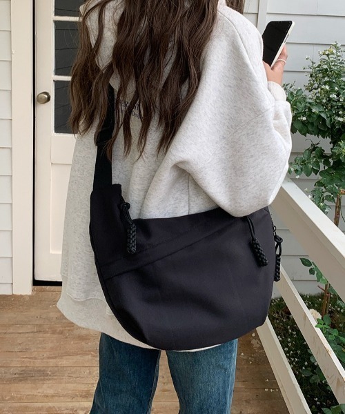 yuue' ( wear )（ユーイ）の「デイリーカジュアルショルダーバッグ（ショルダーバッグ・レディース・ベージュ/ブラック/アイボリー・FREE）」の6枚目の写真