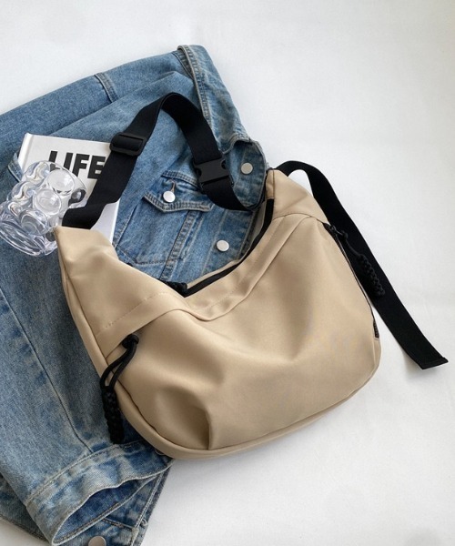 yuue' ( wear )（ユーイ）の「デイリーカジュアルショルダーバッグ（ショルダーバッグ・レディース・ベージュ/ブラック/アイボリー・FREE）」の13枚目の写真