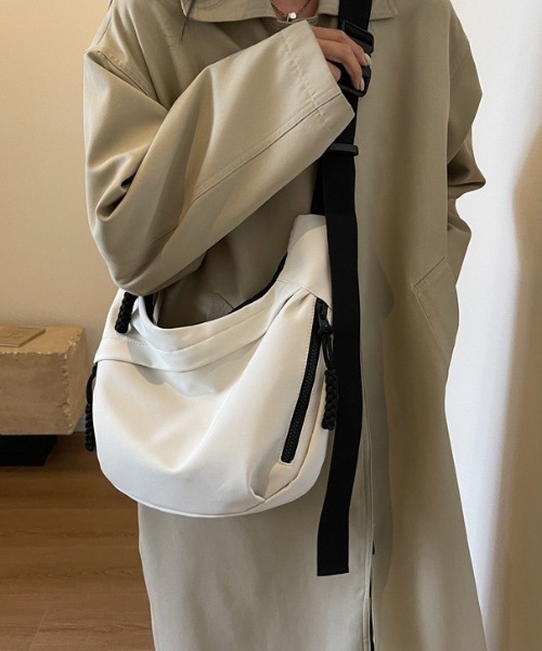 yuue' ( wear )（ユーイ）の「デイリーカジュアルショルダーバッグ（ショルダーバッグ・レディース・ベージュ/ブラック/アイボリー・FREE）」の15枚目の写真