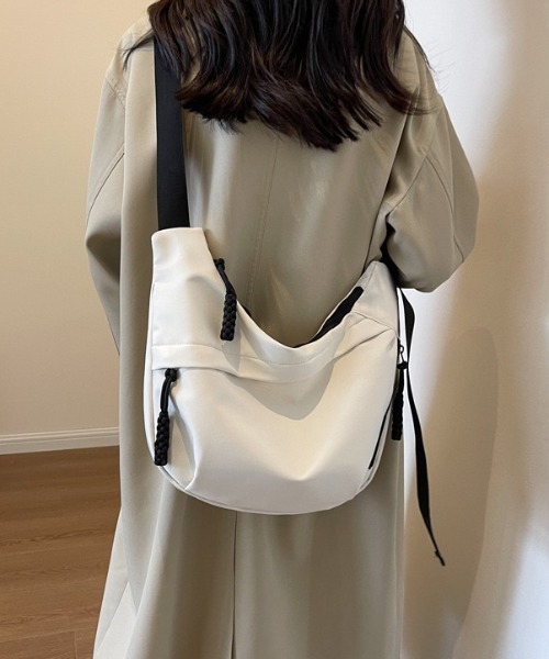 yuue' ( wear )（ユーイ）の「デイリーカジュアルショルダーバッグ（ショルダーバッグ・レディース・ベージュ/ブラック/アイボリー・FREE）」の16枚目の写真
