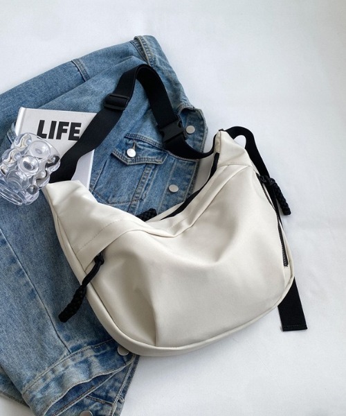 yuue' ( wear )（ユーイ）の「デイリーカジュアルショルダーバッグ（ショルダーバッグ・レディース・ベージュ/ブラック/アイボリー・FREE）」の18枚目の写真