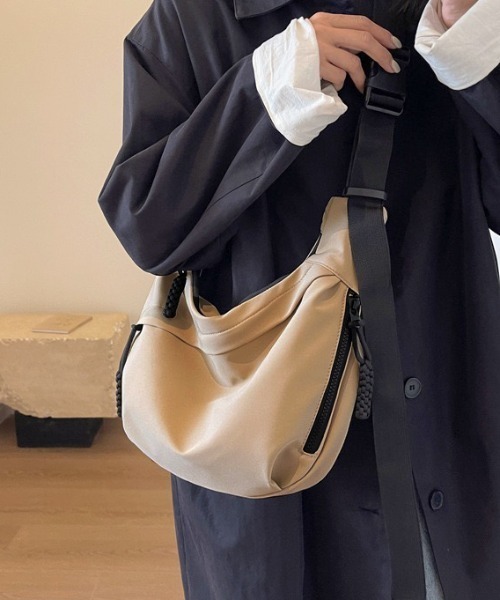 yuue' ( wear )（ユーイ）の「デイリーカジュアルショルダーバッグ（ショルダーバッグ・レディース・ベージュ/ブラック/アイボリー・FREE）」の10枚目の写真