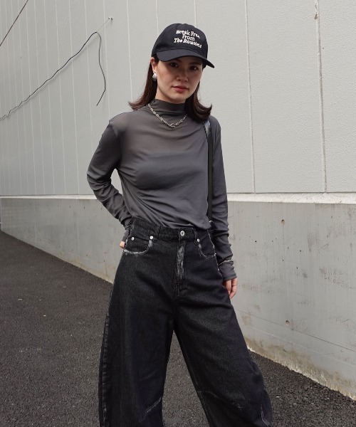 CORNERS(コーナーズ)の「パワーメッシュボトルネックロンT(Tシャツ/カットソー・レディース・オフホワイト/ブラック/ブラウン/ダークグレー/パープル/マスタード・M)」の17枚目の写真