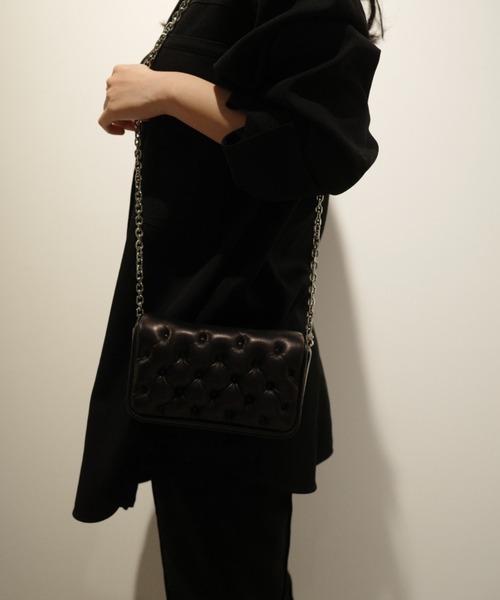 Maison Margiela(メゾンマルジェラ)の「Maison Margiela GLAM SLAM EMBROIDERY FLAP MI(ハンドバッグ・レディース・ブラック・FREE)」の1枚目の写真