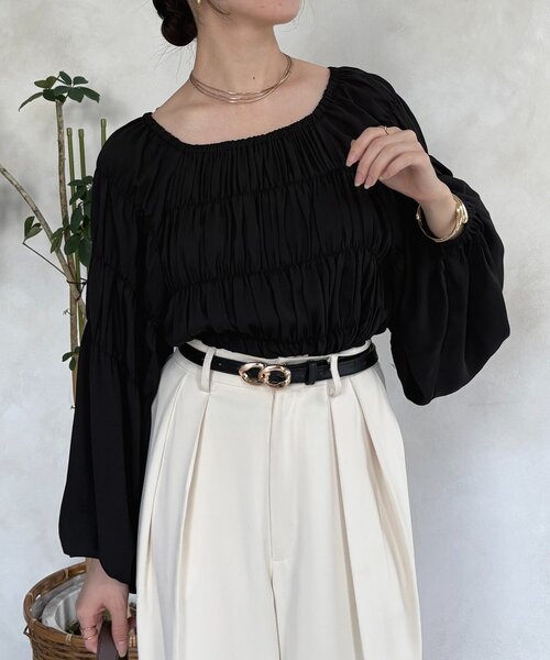 Thevon（ゼボン）の「ボリュームスリーブシャーリングワンショルブラウス（シャツ/ブラウス・レディース・グリーン/アイボリー/ブラック・FREE）」の12枚目の写真