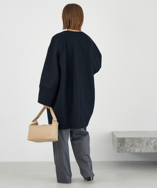 IENA（イエナ）の「Super140 フォルムコート（ノーカラーコート・レディース・ベージュ/ブラウン/ネイビー/ブルー系その他・34/36/38）」の18枚目の写真