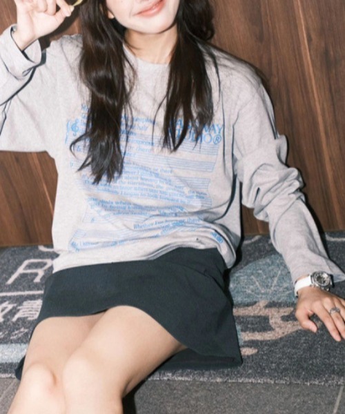 shyam inspiration(シャムインスピレーション)の「人気につき再登場!/レタープリント カジュアル長袖Tシャツ / ロンT(Tシャツ/カットソー・レディース・グレー・L/M)」の14枚目の写真
