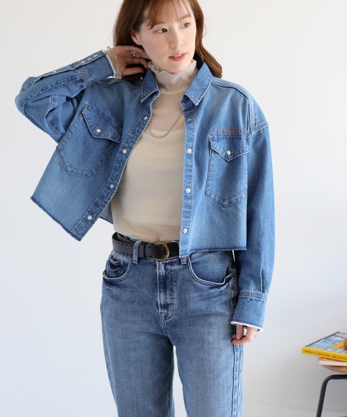cepo(セポ)の「〈セットアップ対応〉ロゴ刺繍ショートデニムシャツ(シャツ/ブラウス・レディース・ブルー系2/ブルー系3・M)」の1枚目の写真