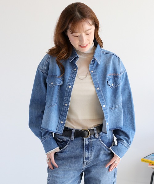 cepo(セポ)の「〈セットアップ対応〉ロゴ刺繍ショートデニムシャツ(シャツ/ブラウス・レディース・ブルー系2/ブルー系3・M)」の10枚目の写真