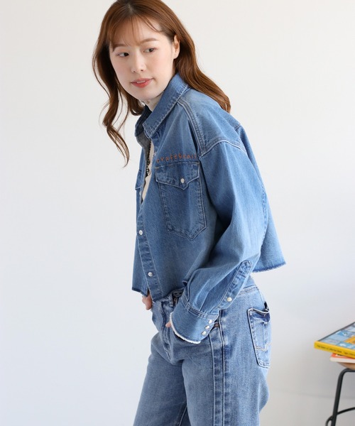 cepo(セポ)の「〈セットアップ対応〉ロゴ刺繍ショートデニムシャツ(シャツ/ブラウス・レディース・ブルー系2/ブルー系3・M)」の11枚目の写真
