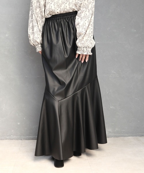 CECIL McBEE(セシルマクビー)の「合皮マーメイドスカート(スカート・レディース・ブラック・MEDIUM/LARGE)」の5枚目の写真