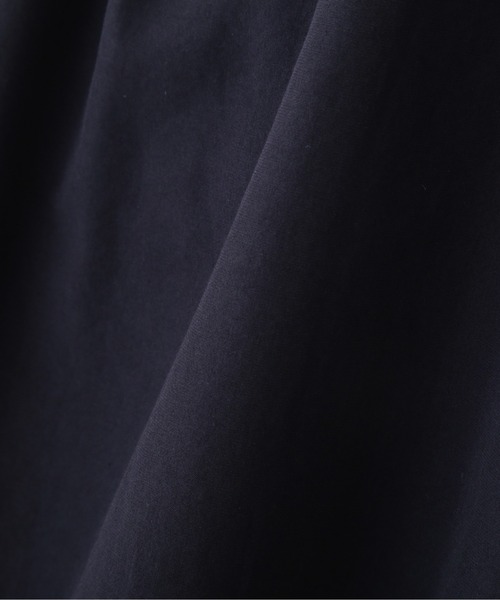 MHL.（エムエイチエル）の「GARMENT DYE COTTON SHIRTING（シャツ/ブラウス・レディース・ネイビー/ホワイト・2/1）」の10枚目の写真