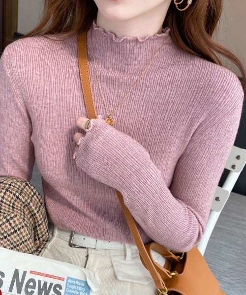 Beststore(ベストストア)の「フリルカラーハイネックニットトップス リブ(ニット/セーター・レディース・ライトブラウン/ブルー/ブラック/ライトベージュ/ピンク/ブラウン/ホワイト/イエロー・FREE)」の8枚目の写真