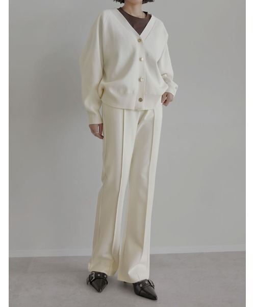 Re:EDIT（リエディ）の「[2025AW COLLECTION][低身長/高身長/大きいサイズ有][イージーケア]ストレッチポンチキックフレアパンツ（その他パンツ・レディース・ブラック/アイボリー/チャコールグレー・SHORT/MEDIUM/TALL/LARGE/X-LARGE）」の17枚目の写真