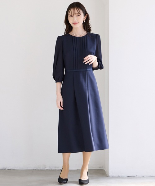 胸元タックデザイン袖付きフレアワンピース（ワンピース）｜AIMER