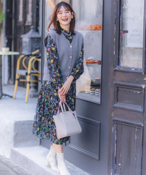 ITS'DEMO（イッツデモ）の「【手洗い可】Vネックニットジレ（ニット/セーター・レディース・アイボリー/チャコールグレー/ブラック・00）」の5枚目の写真