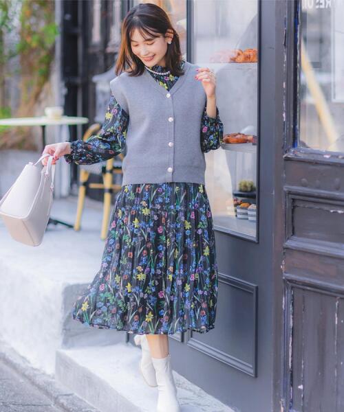 ITS'DEMO（イッツデモ）の「【手洗い可】Vネックニットジレ（ニット/セーター・レディース・アイボリー/チャコールグレー/ブラック・00）」の6枚目の写真