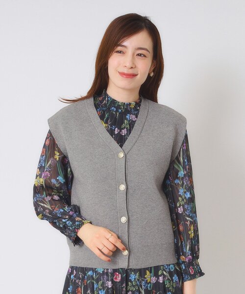 ITS'DEMO（イッツデモ）の「【手洗い可】Vネックニットジレ（ニット/セーター・レディース・アイボリー/チャコールグレー/ブラック・00）」の19枚目の写真