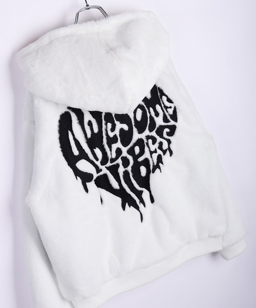 WESTSEA(ウエストシー)の「クロス ハート 刺繍 ファーパーカー オーバーサイズ(パーカー・メンズ・ブラック系その他/ホワイト系その他/ホワイト/ブラック・M/L)」の3枚目の写真