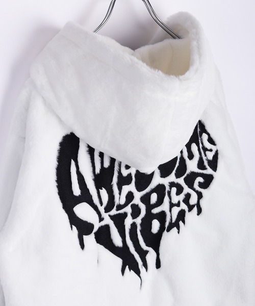 WESTSEA(ウエストシー)の「クロス ハート 刺繍 ファーパーカー オーバーサイズ(パーカー・メンズ・ブラック系その他/ホワイト系その他/ホワイト/ブラック・M/L)」の15枚目の写真