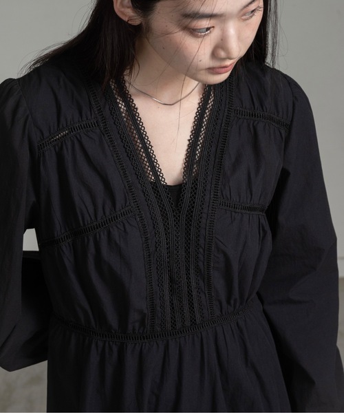 I_am（アイアム）の「v neck lace tiered dress / ブイネックレースティアードドレス（ワンピース・レディース・ブラック/ホワイト・FREE）」の5枚目の写真