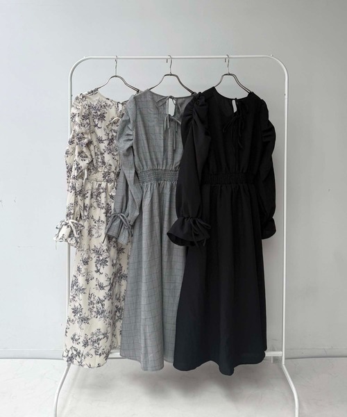 AS KNOW AS plus（アズノゥアズプラス）の「♪パワショルキラ釦ワンピース（ワンピース・レディース・グレー系/アイボリー系/ブラック系・FREE）」の15枚目の写真