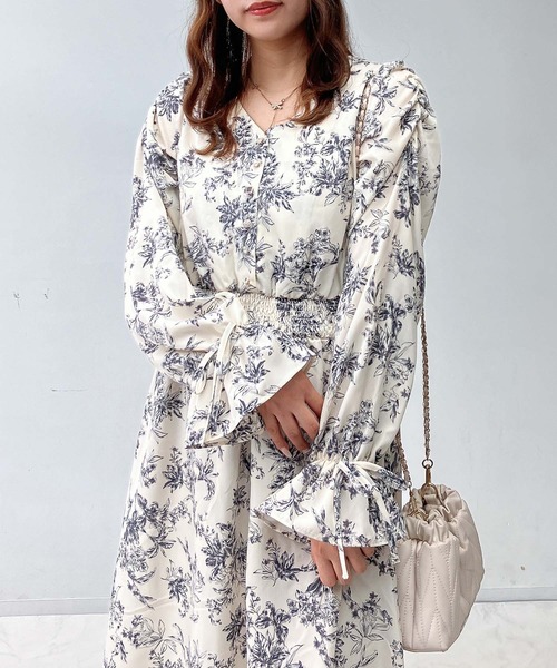 AS KNOW AS plus（アズノゥアズプラス）の「♪パワショルキラ釦ワンピース（ワンピース・レディース・グレー系/アイボリー系/ブラック系・FREE）」の9枚目の写真