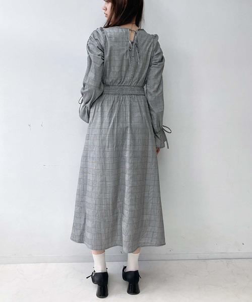 AS KNOW AS plus（アズノゥアズプラス）の「♪パワショルキラ釦ワンピース（ワンピース・レディース・グレー系/アイボリー系/ブラック系・FREE）」の10枚目の写真