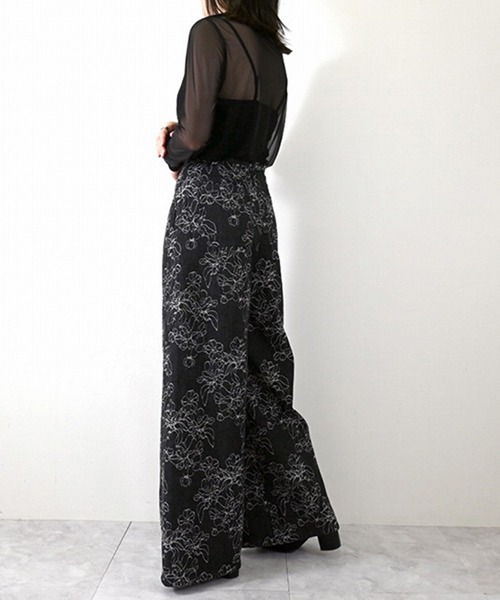 STYLEBLOCK（スタイルブロック）の「花柄ジャガードデニムストレートパンツ（デニムパンツ・レディース・アイボリー/ブラック・S/M）」の5枚目の写真