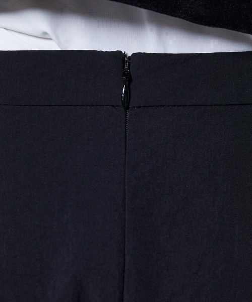 ESSENTIAL（エッセンシャル）の「ナイロンタフタフレアスカート（スカート・レディース・カーキ/ブラック・38/36）」の10枚目の写真