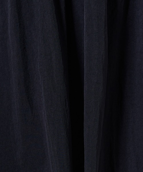 ESSENTIAL（エッセンシャル）の「ナイロンタフタフレアスカート（スカート・レディース・カーキ/ブラック・38/36）」の13枚目の写真