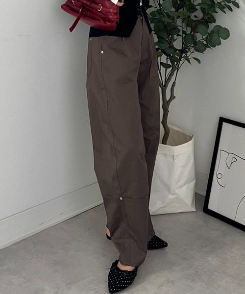 ZOZOMARKET（ゾゾマーケット）の「ZOZOMARKET by tomoka - ペインターミリタリーカーブパンツ（チノパンツ・レディース・ブラウン・マルチサイズ）」の3枚目の写真