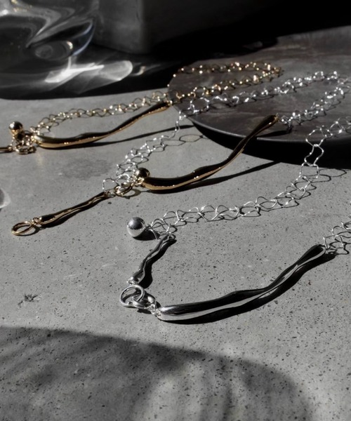 Soierie（ソワリー）の「ドリッピング ネックレス / Dripping necklace（ネックレス・レディース・シルバー/シルバー×ゴールド・FREE）」の4枚目の写真