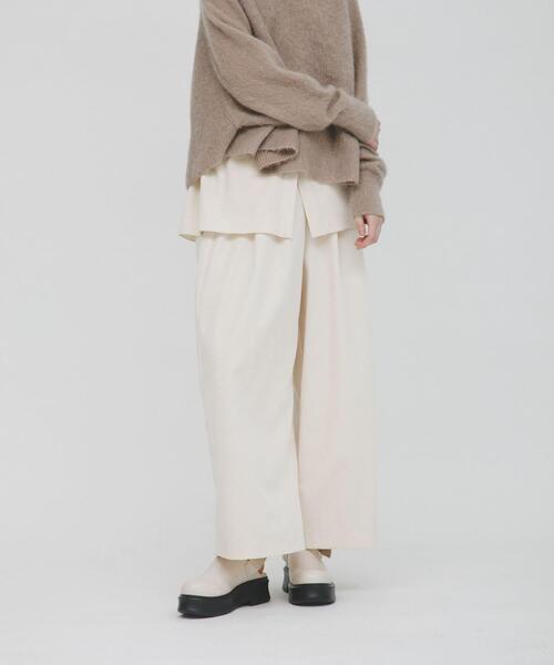 LAATO（ラート）の「wrinkle velor wide pants（その他パンツ・レディース・オフホワイト/ダークグレー/キャメル・FREE）」の4枚目の写真